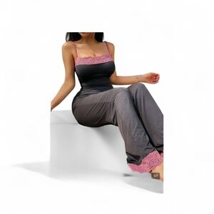 Source Unknown Women's Gray Pajama Set with Pink Lace